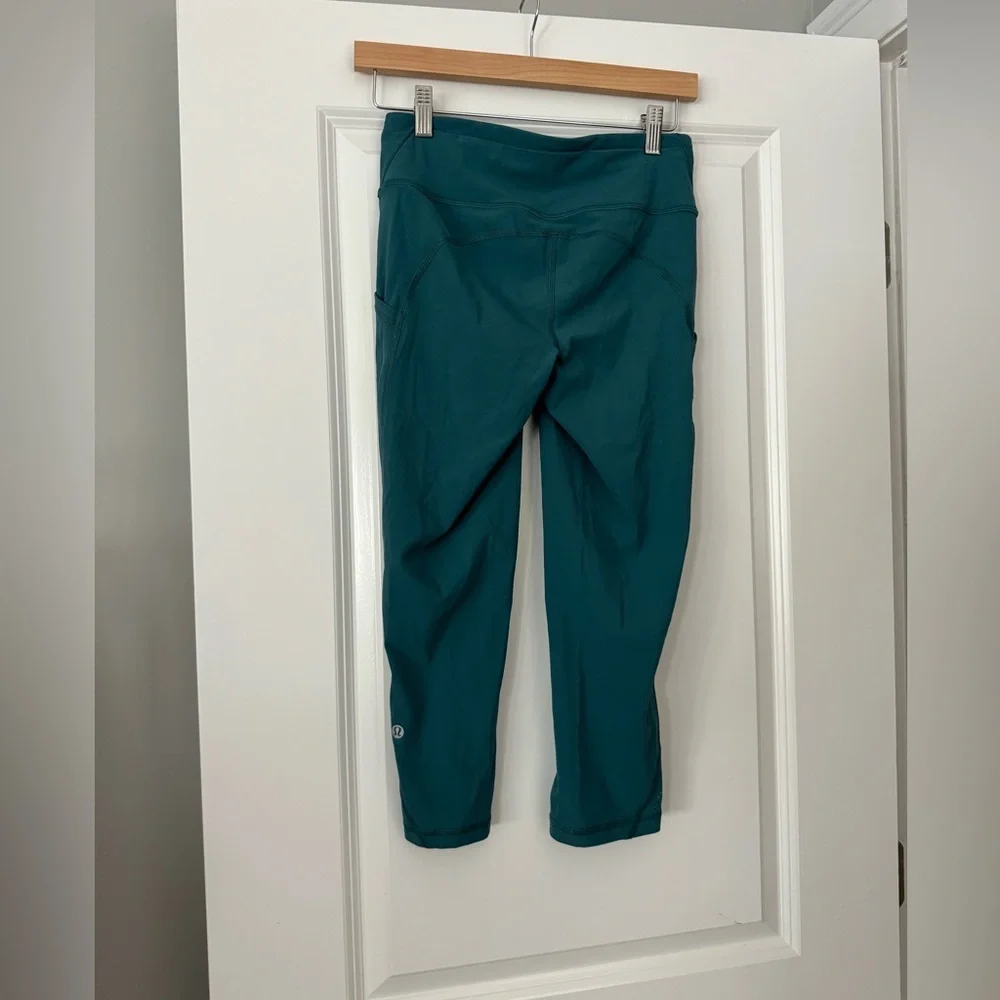 Lululemon Ready To Race Crop Leggings in Size 6